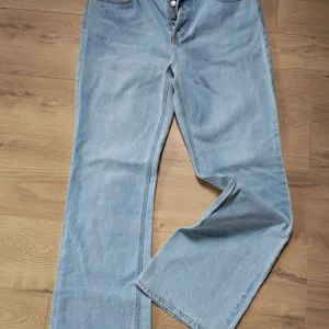 H&M Wide High Jeans – Svijetloplave