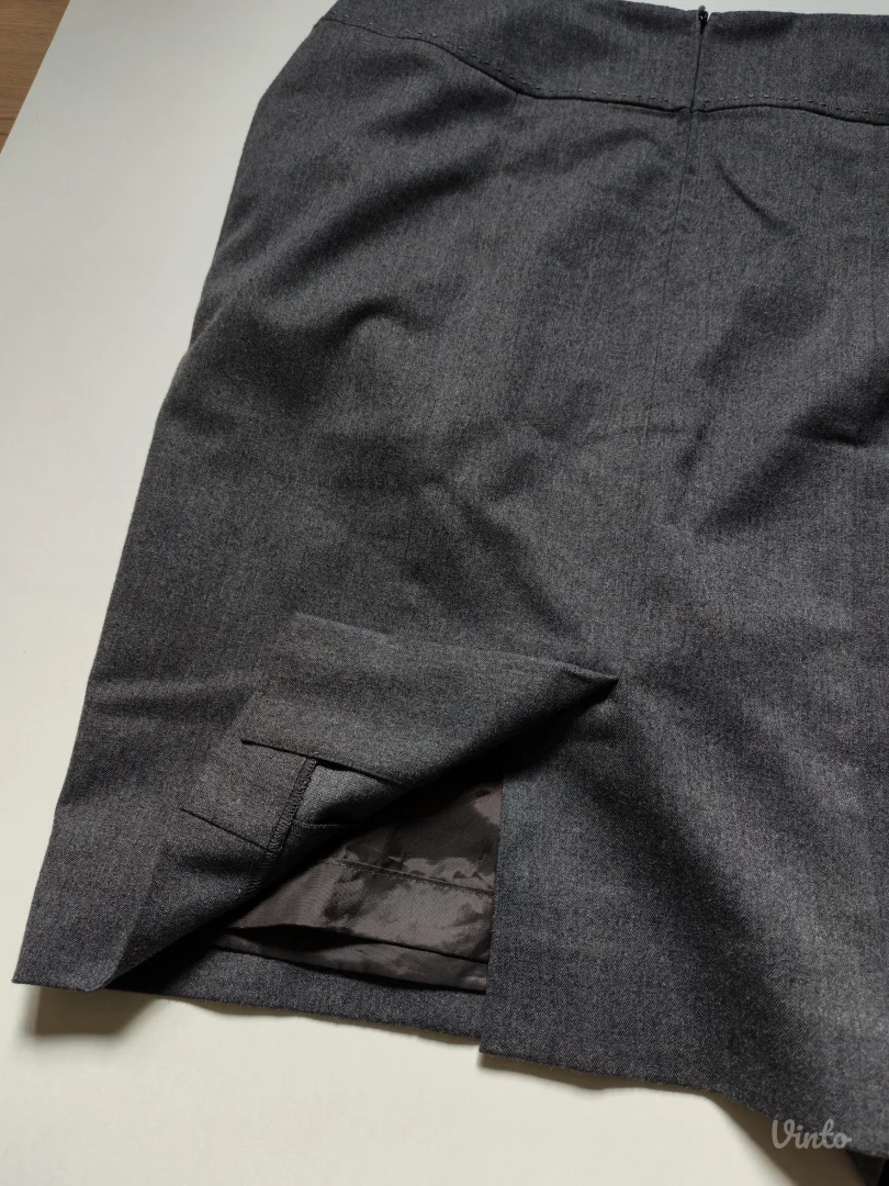 Frank Walder Siva Suknja