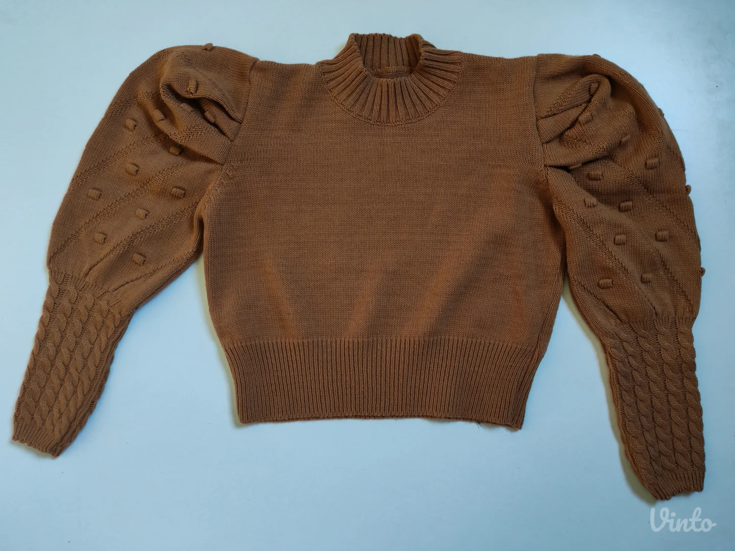 Džempečić sa puf rukavima