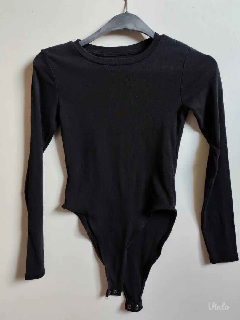 Sinsay Crni Bodi Dugih Rukava