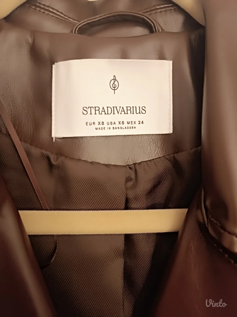 Kozni kaputic Stradivarius