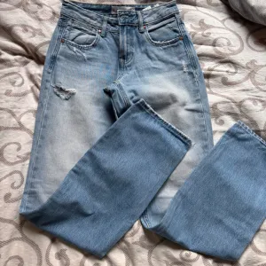 Plave uske ženske farmerke