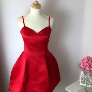 Blondy crvena haljina