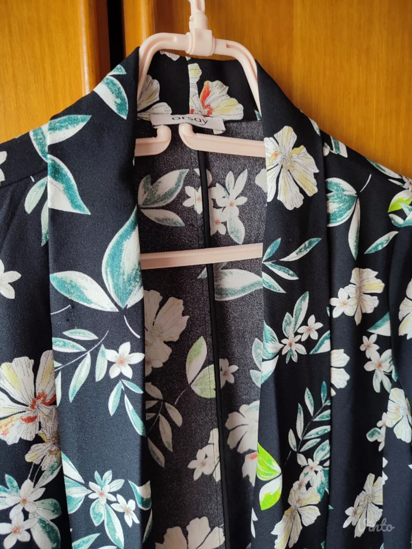 Orsay cvetni blejzer