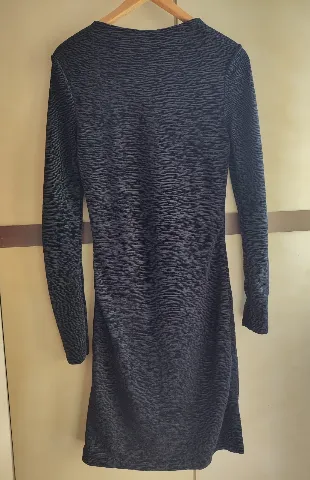 Crna mini haljina
