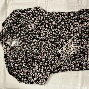 Victoria Secret pidzama - Nova sa etiketom