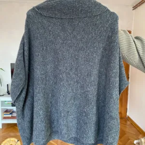 Only- tamnosivi dzemper