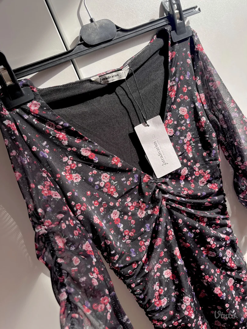 Nova Stradivarius cvetna haljina