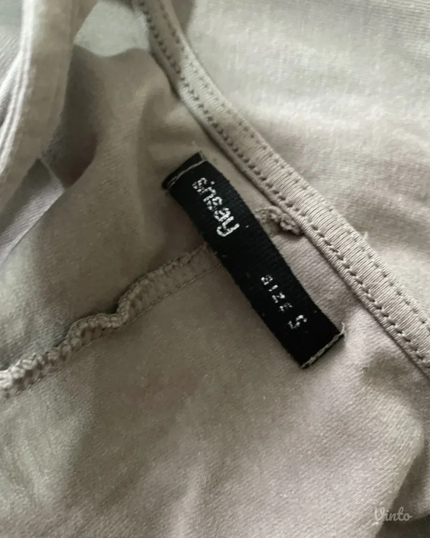 Sinsay uska haljina uz telo