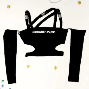 Neobičan SHEIN crni crop top sa mrežastim rukavima