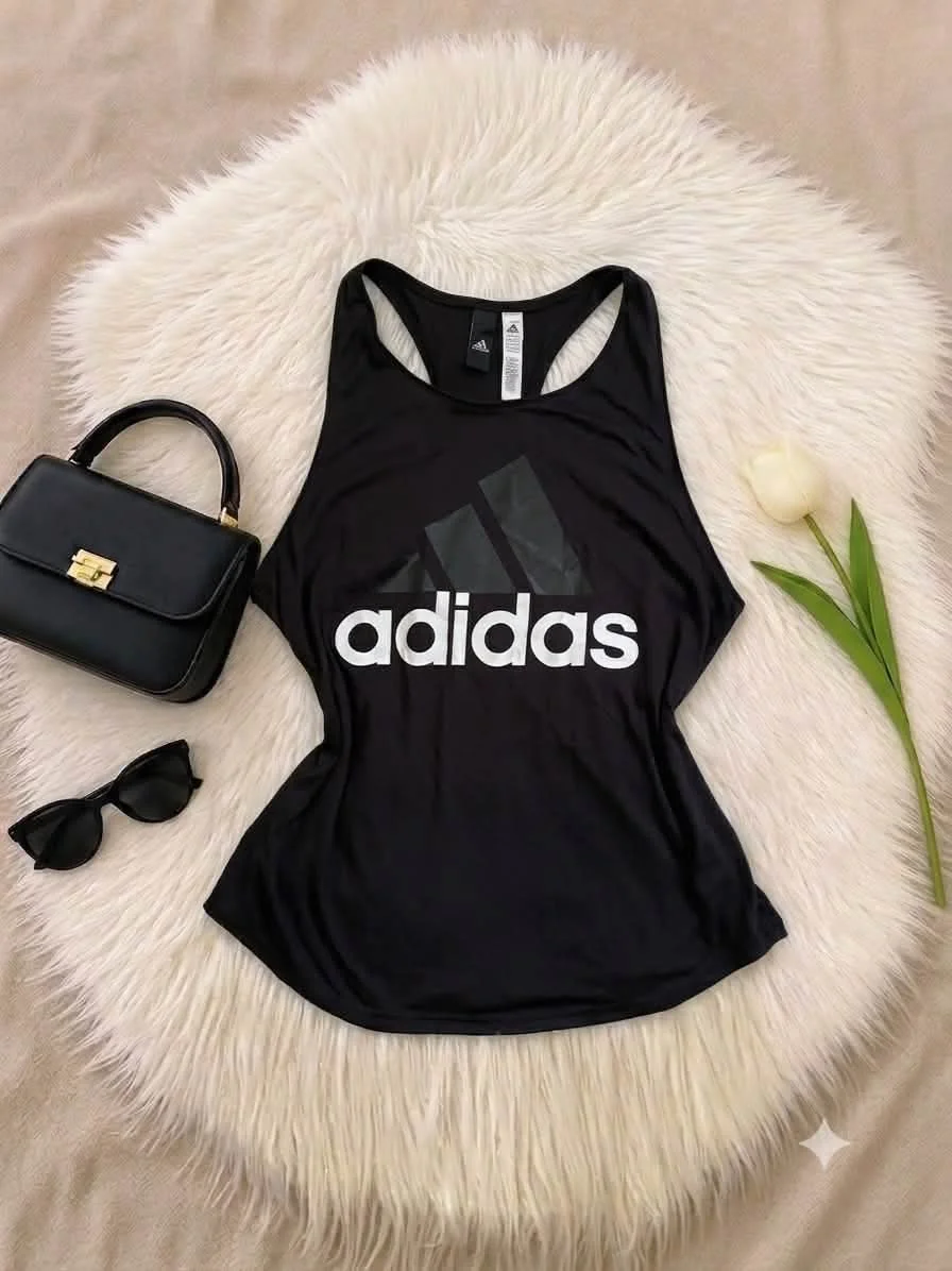 Prelepa majica ADIDAS