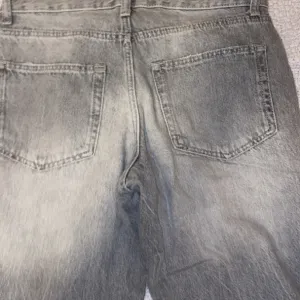 Low rise zenske farmerke