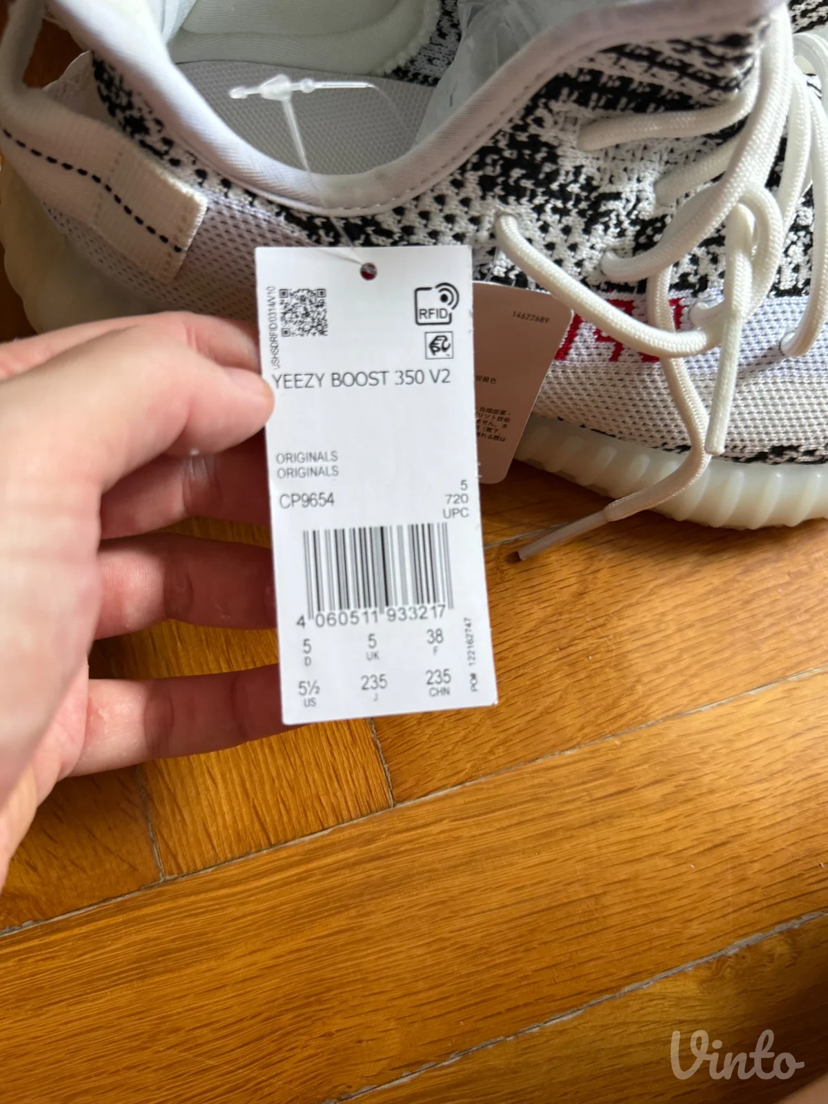 Adidas yeezy 350 patike (38 i 40.5) - Akcija na stanju