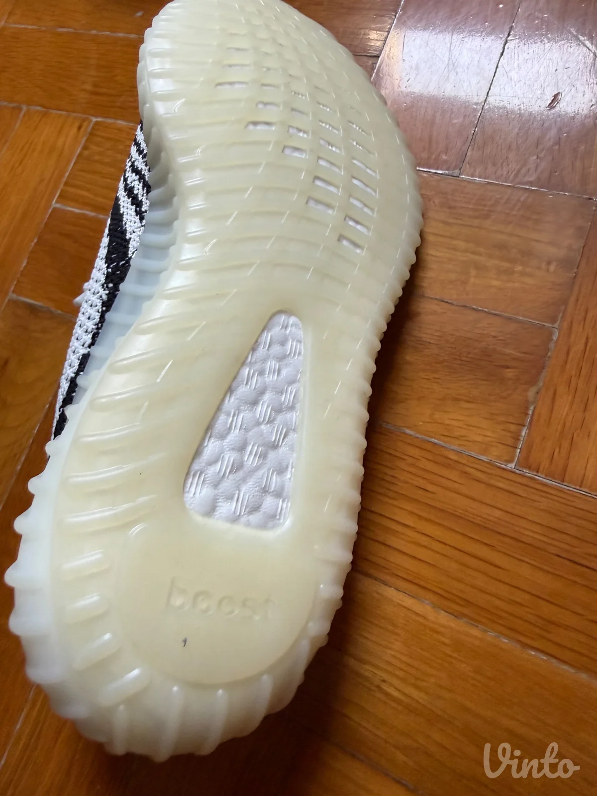 Adidas yeezy 350 patike (38 i 40.5) - Akcija na stanju