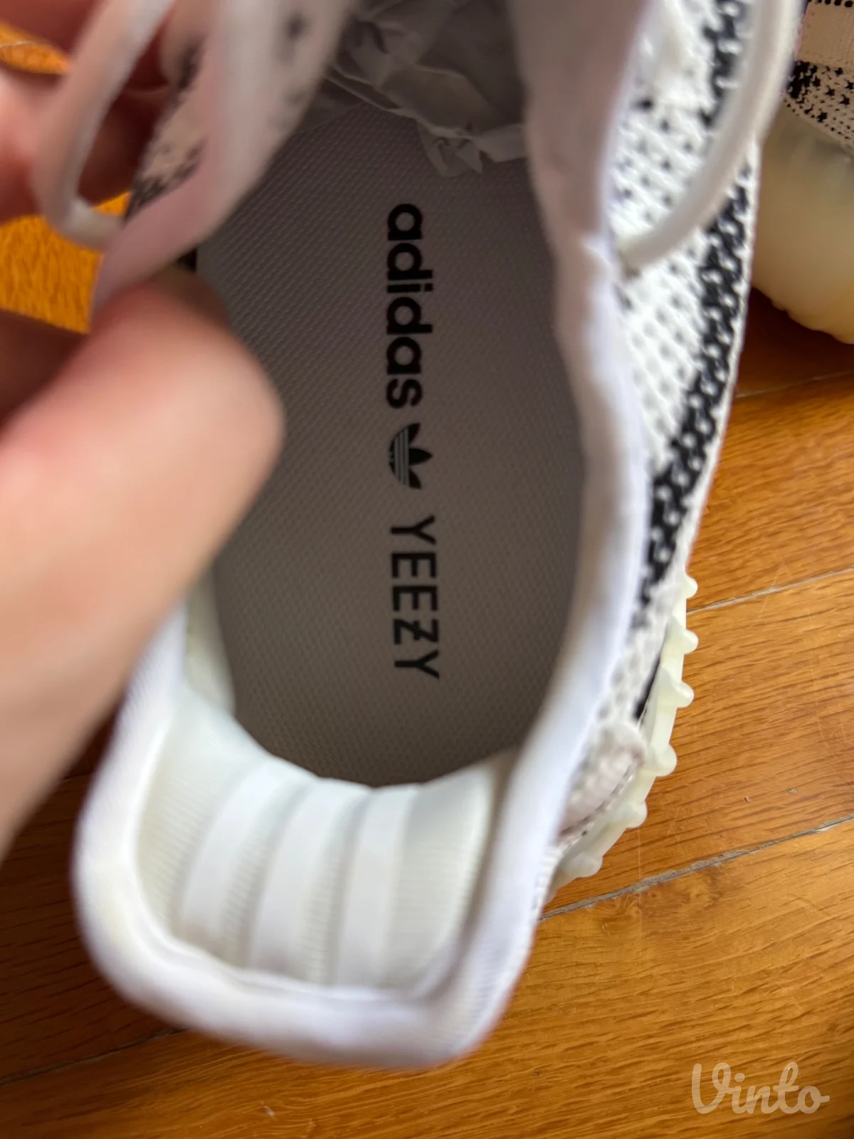 Adidas yeezy 350 patike (38 i 40.5) - Akcija na stanju