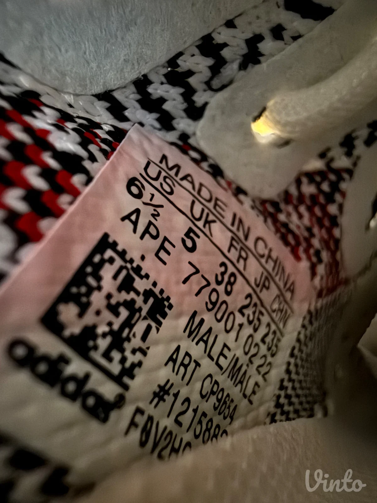 Adidas yeezy 350 patike (38 i 40.5) - Akcija na stanju