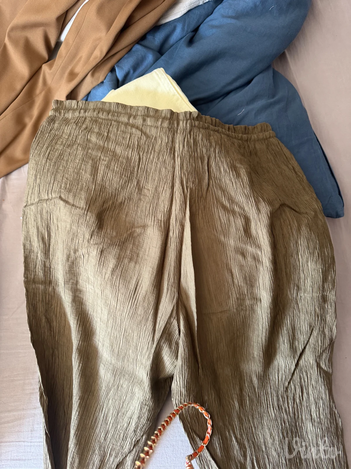 Zara zelene pantalone