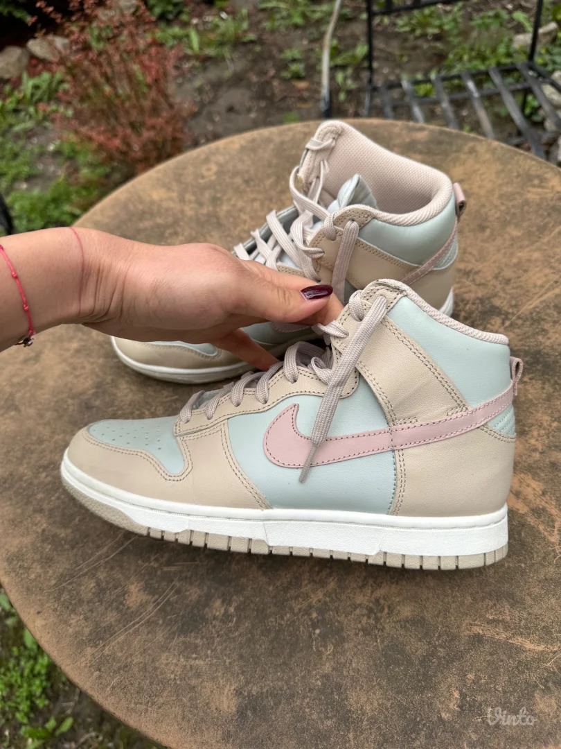 Nike Dunk High patike