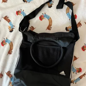 Adidas zenska torba