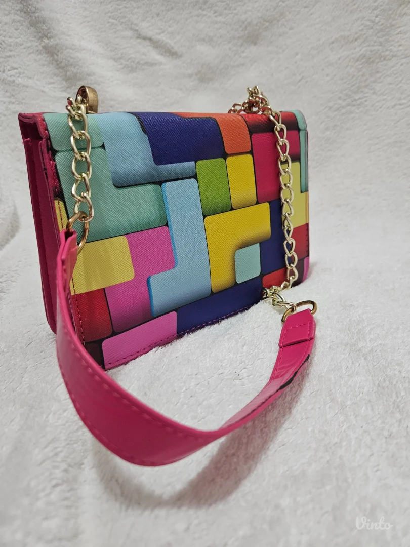 Ženska NOVA torbica