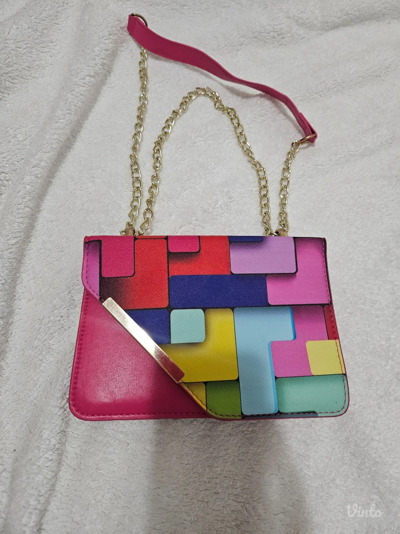 Ženska NOVA torbica