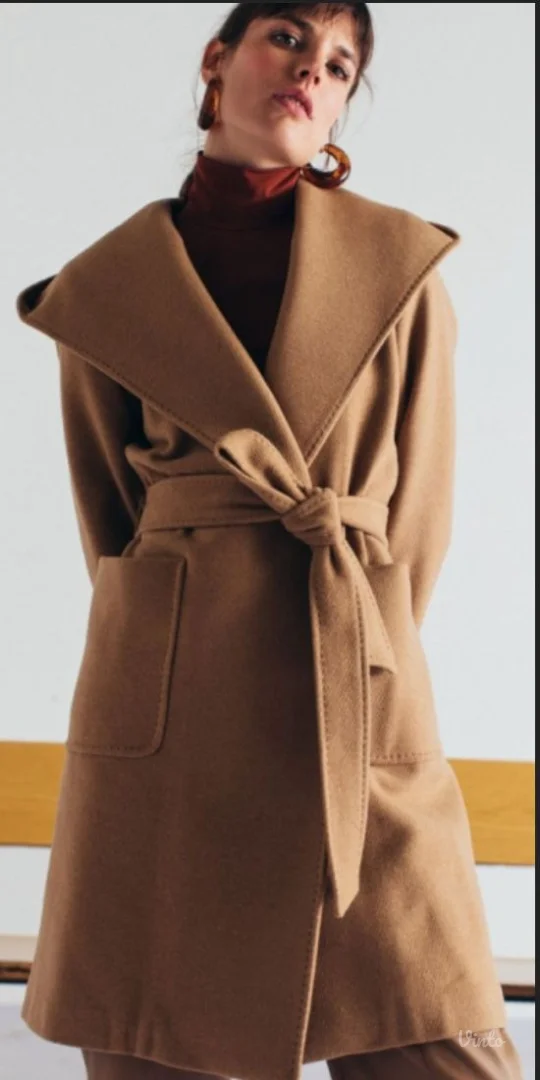 Mona kaput FINALNO SNIZENJE🛍️