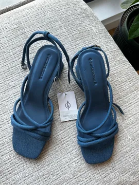 Stradivarius stikle