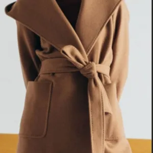 Mona kaput FINALNO SNIZENJE🛍️