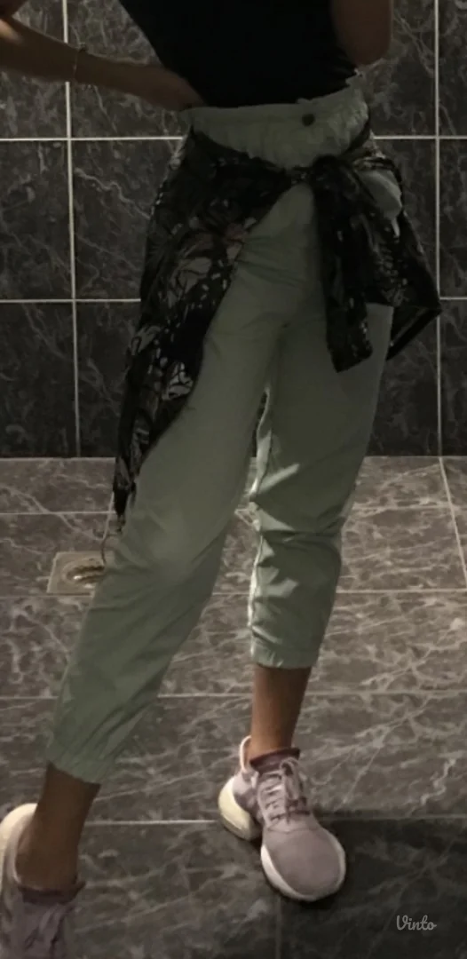 Pantalone svetlo zelene