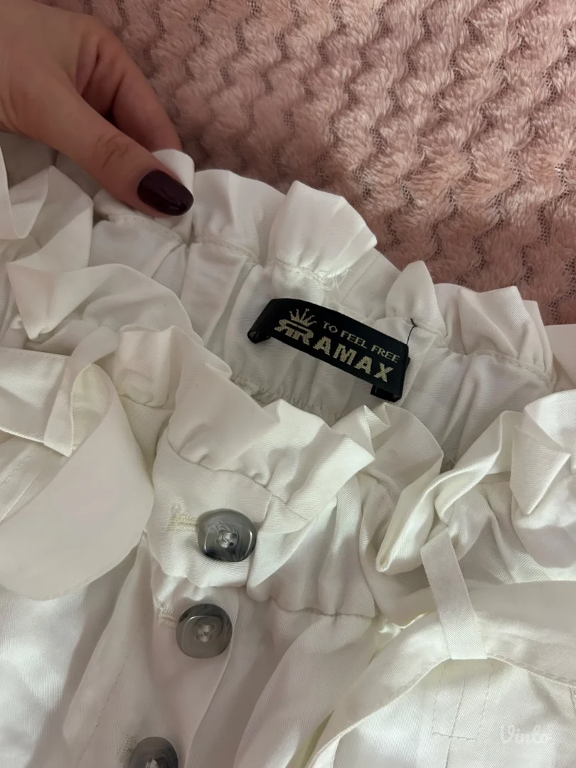 Ramax bele pantalone