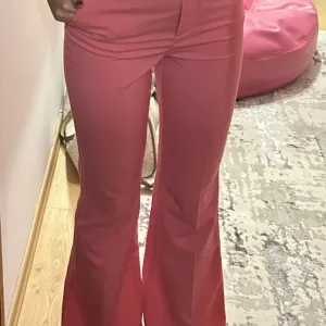 Roze pantalone