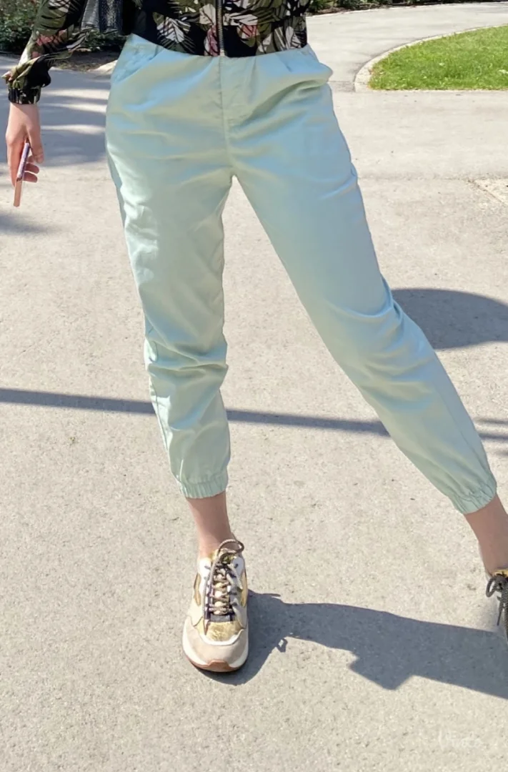 Pantalone svetlo zelene