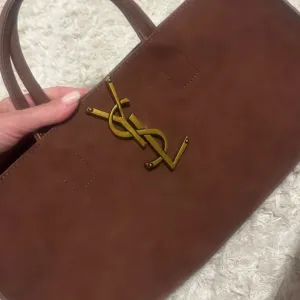 YsL torba kopija