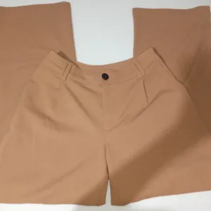 Pantalone široke