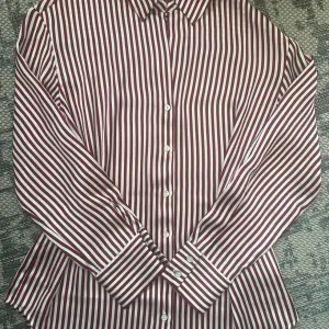 Stradivarius košulja