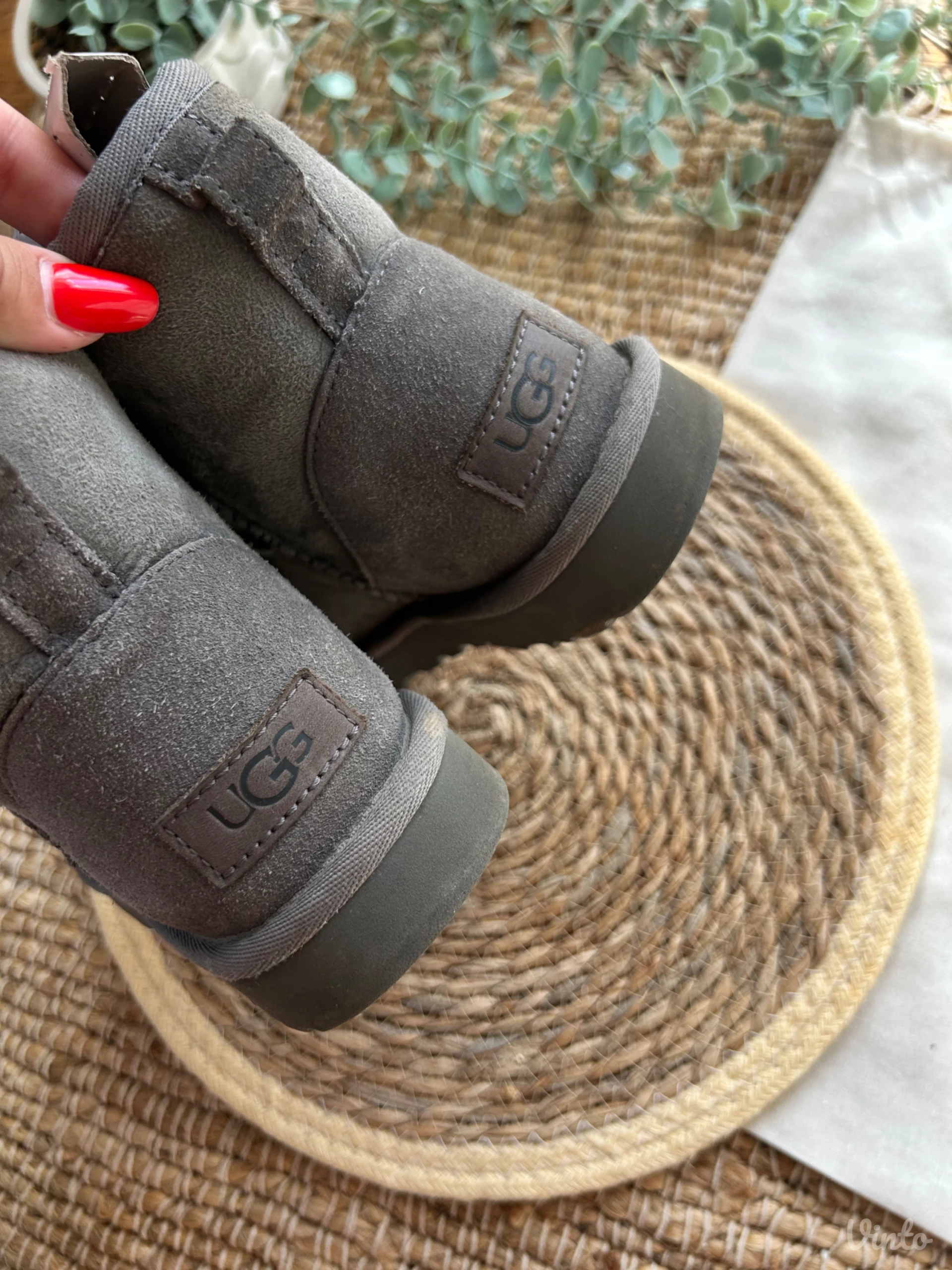 Ugg kratke cizmice