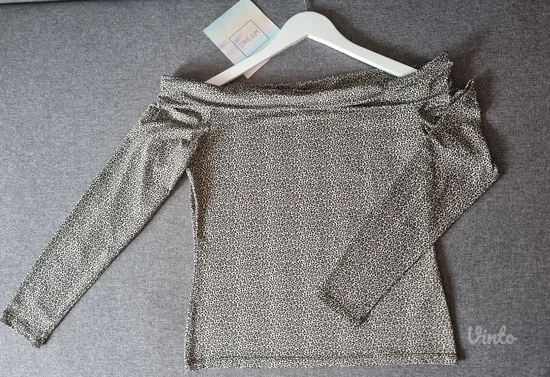 NOVO Prelepa H&M bluza