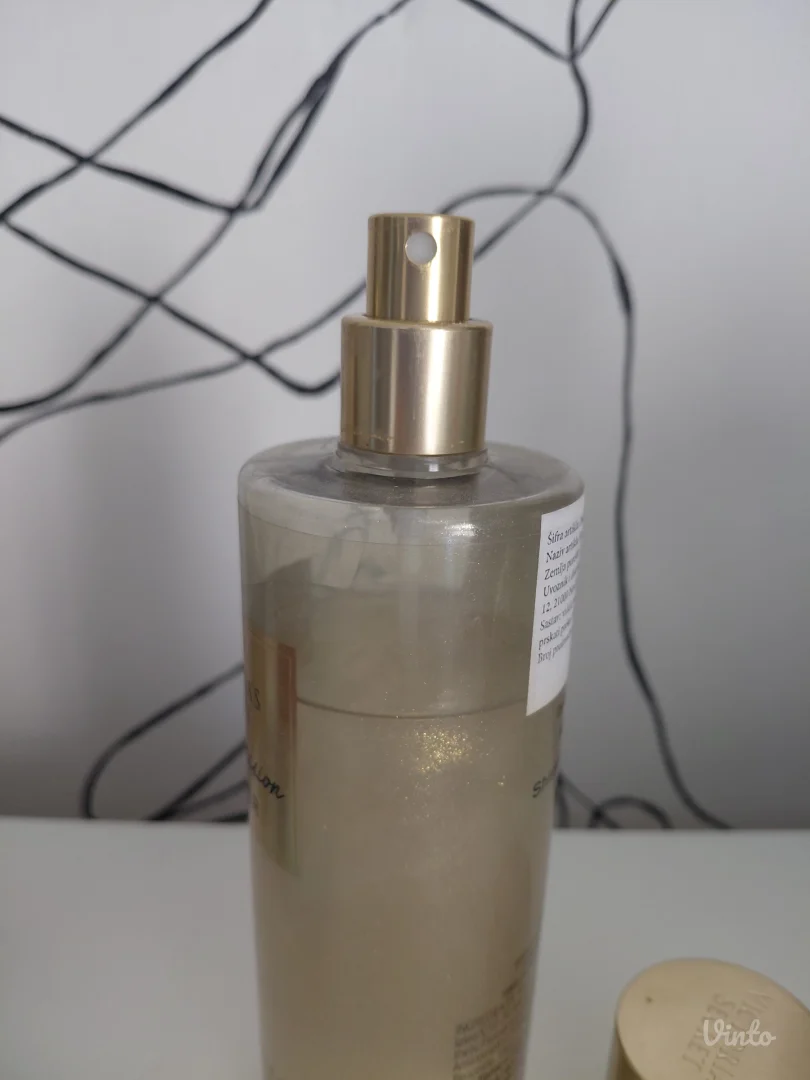 Victoria's Secret Coconut Passion mist za telo