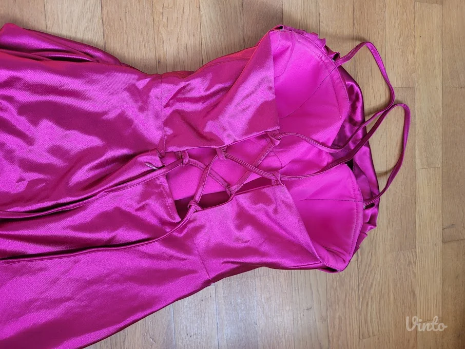 Satenska korset haljina