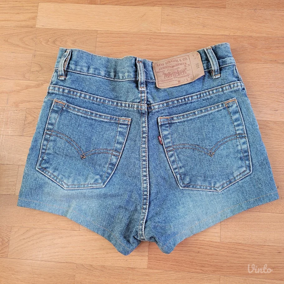 Levis sorts 100% pamuk