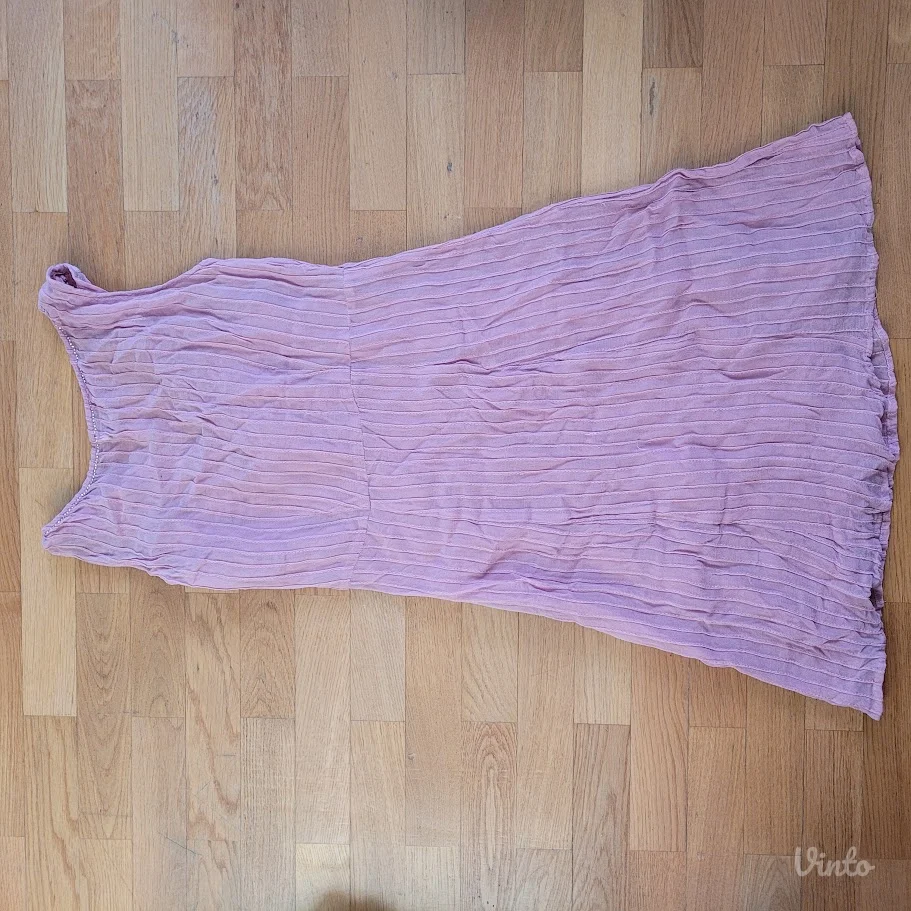 Roza romanticna haljina