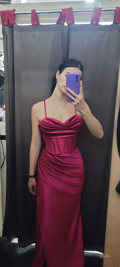 Satenska korset haljina