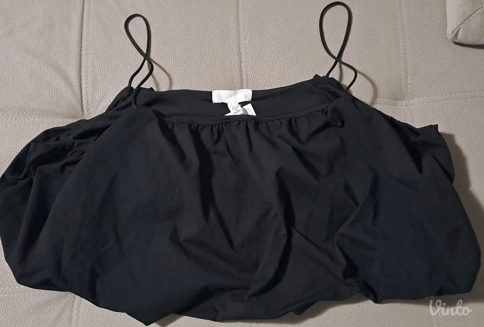 H&M Crni krop, etiketa