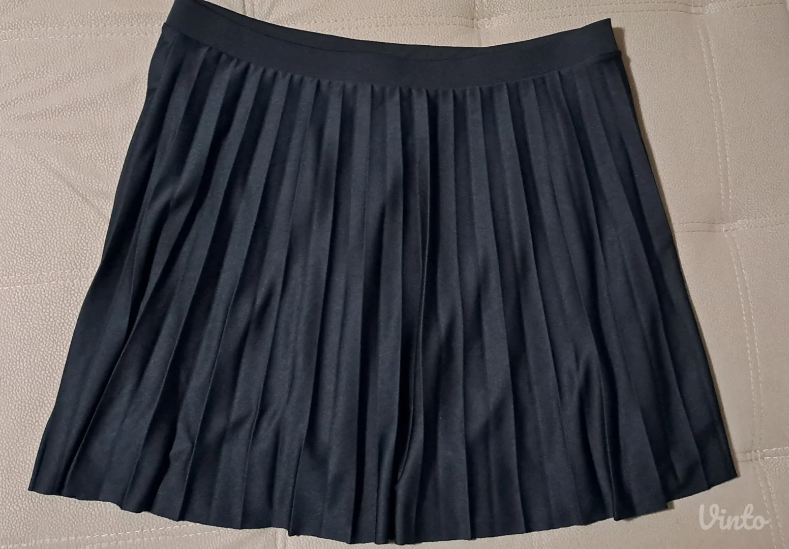 H&M nova plisirana suknja