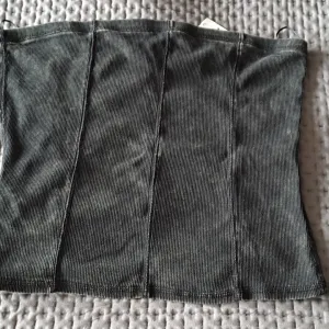 H&M rebrasti top