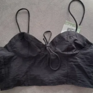 H&M top, etiketa
