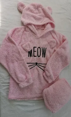 Roze ženska pidžama