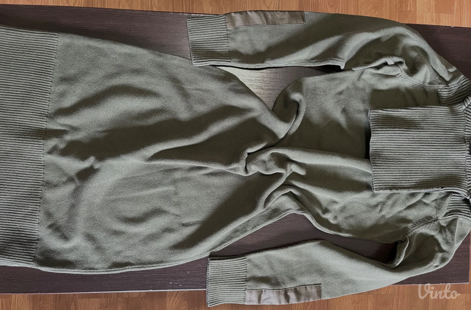 Calvin Klein Maslinasto zelena haljina-rolka