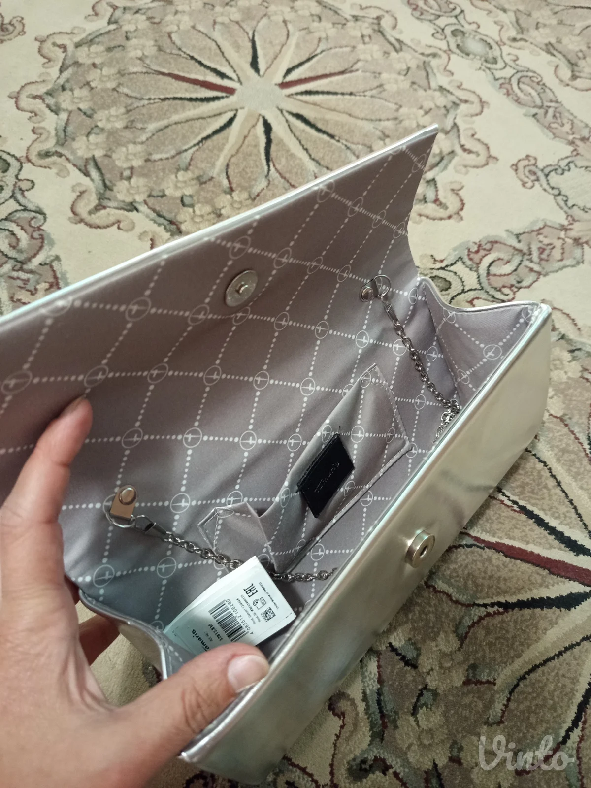 Clutch torbica Tamaris srebrna elegantna