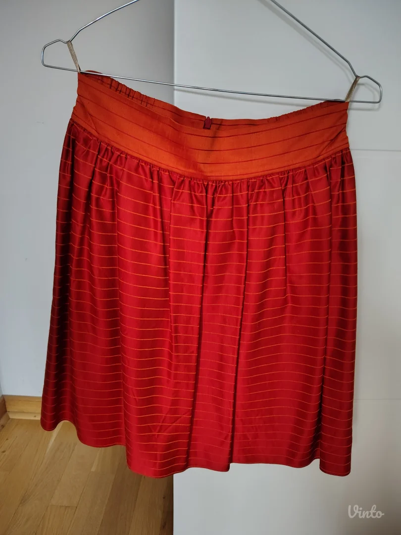 Dizajnerska suknja – autorski komad